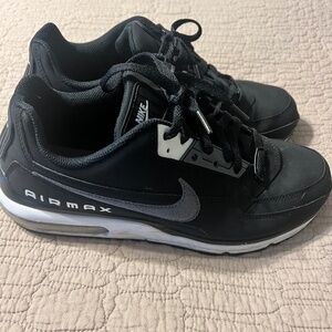 men's Nike Air max gym shoes size 10